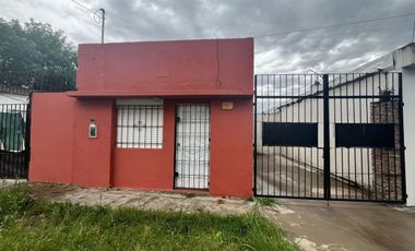 VENTA CASA 3 AMB + DEPTO + LOCAL ¡APTO CREDITO!