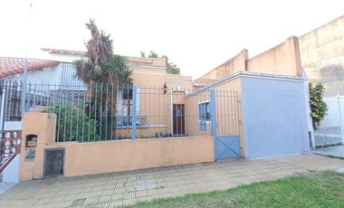 VTA CASA 4 AMB EN BERNAL C/GRAN FONDO