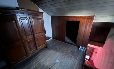 VENTA CASA 4 AMBIENTES BERNAL OESTE