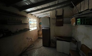 VENTA CASA 4 AMBIENTES BERNAL OESTE