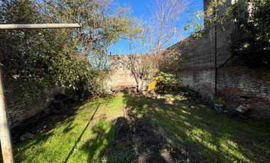 VENTA CASA 4 AMBIENTES BERNAL OESTE