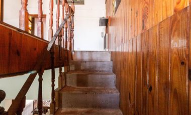 En venta casa de 5 ambientes en Luis Guillon