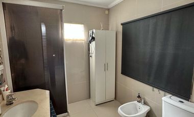 VENTA PH 4 AMBIENTES EN VILLA BONICH.LUMINOSO