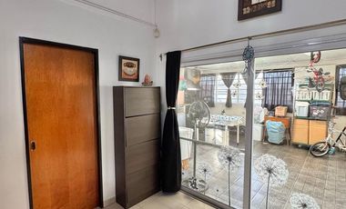 VENTA PH 4 AMBIENTES EN VILLA BONICH.LUMINOSO