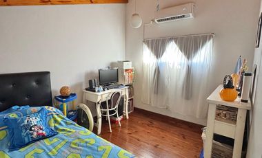 VENTA PH 4 AMBIENTES EN VILLA BONICH.LUMINOSO