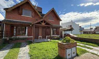 Venta 2 duplex + 2 dptos en block, Santa Clara