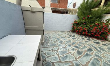 Venta 2 duplex + 2 dptos en block, Santa Clara