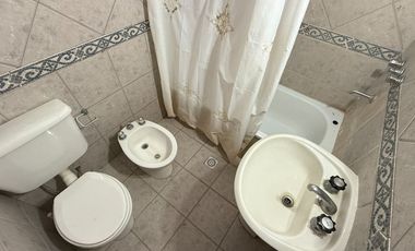 Venta 2 duplex + 2 dptos en block, Santa Clara