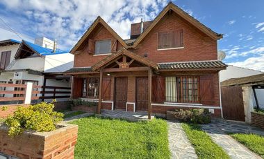 Venta 2 duplex + 2 dptos en block, Santa Clara