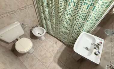 Venta 2 duplex + 2 dptos en block, Santa Clara