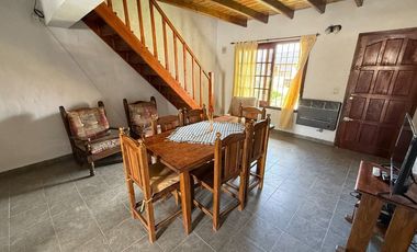 Venta 2 duplex + 2 dptos en block, Santa Clara