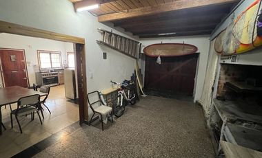 VENTA CASA CHALET GRAN ESQUINA 208 M2 A 1 DEL MAR