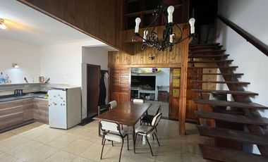 VENTA CASA CHALET GRAN ESQUINA 208 M2 A 1 DEL MAR