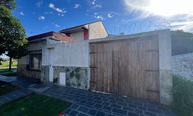 VENTA CASA CHALET GRAN ESQUINA 208 M2 A 1 DEL MAR