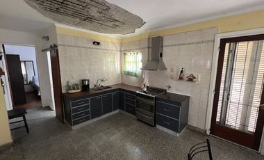 VENTA CASA CHALET GRAN ESQUINA 208 M2 A 1 DEL MAR