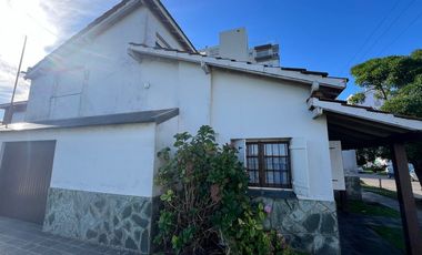 VENTA CASA CHALET GRAN ESQUINA 208 M2 A 1 DEL MAR
