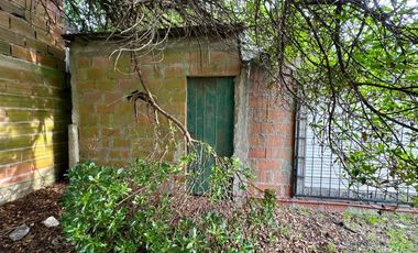 Venta casa a reciclar zona Alfar con gran parque