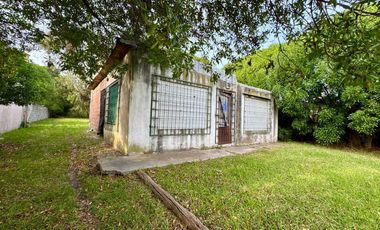 Venta casa a reciclar zona Alfar con gran parque