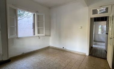 ALQUILER CASA 3 AMB CON JARDIN EN MARTINEZ