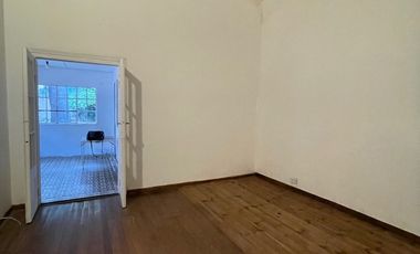 ALQUILER CASA 3 AMB CON JARDIN EN MARTINEZ