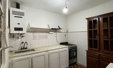 ALQUILER CASA 3 AMB CON JARDIN EN MARTINEZ
