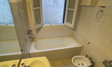 ALQUILER CASA 3 AMB CON JARDIN EN MARTINEZ