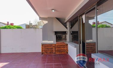Venta depto 2 ambientes  con terraza Gesell  y mar