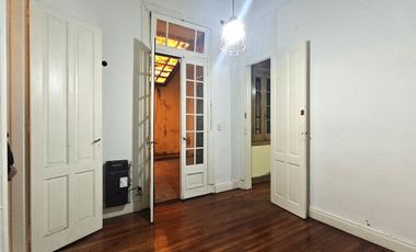 VENTA PH 3 ambientes con patio en Flores