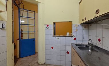 VENTA PH 3 ambientes con patio en Flores
