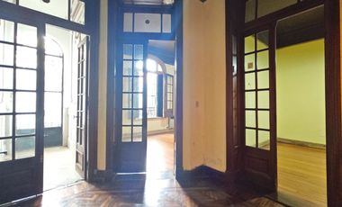 VENTA PH 3 ambientes con patio en Flores