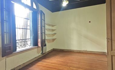 VENTA PH 3 ambientes con patio en Flores