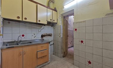 VENTA PH 3 ambientes con patio en Flores
