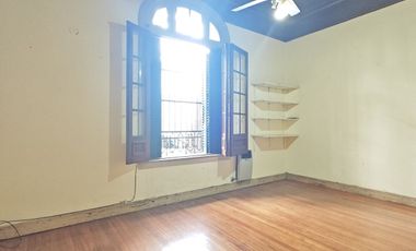 VENTA PH 3 ambientes con patio en Flores