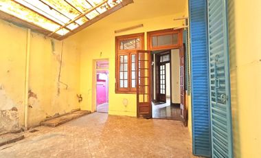 VENTA PH 3 ambientes con patio en Flores