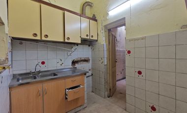 VENTA PH 3 ambientes con patio en Flores