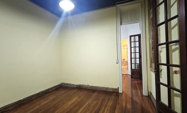 VENTA PH 3 ambientes con patio en Flores
