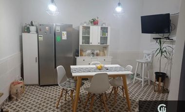 Casa en alquiler de 3 dormitorios c/ cochera en Ituzaingó Norte
