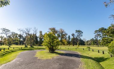 Venta Casa Club Campos de Golf Las Praderas Lujan