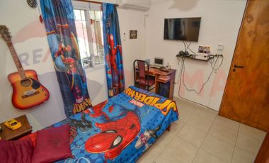 Casa moderna en Praderas. 3 Dormitorios y pileta.