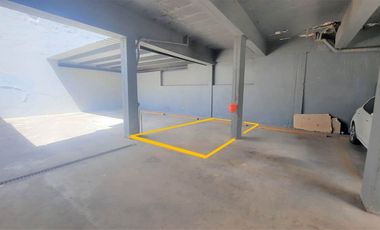 Venta Cochera Urquiza y Juan de Garay
