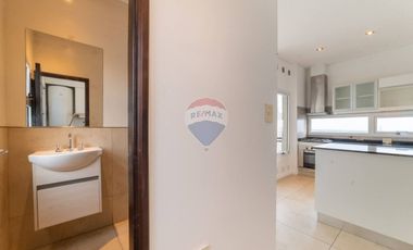 VENTA SEMIPISO EN BOULEVARD C/VISTAS AL RIO.