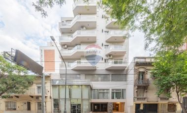 VENTA SEMIPISO EN BOULEVARD C/VISTAS AL RIO.