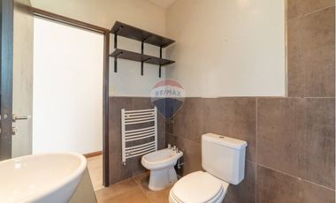 VENTA SEMIPISO EN BOULEVARD C/VISTAS AL RIO.