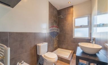 VENTA SEMIPISO EN BOULEVARD C/VISTAS AL RIO.