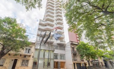 VENTA SEMIPISO EN BOULEVARD C/VISTAS AL RIO.