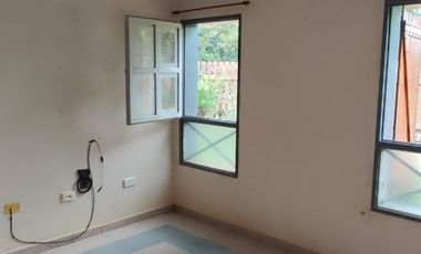 ALQUILER CASA 2 DORMI Z/JAURETCHE Y AV.QUARANTA BÂ° 20 VIVIENDAS
