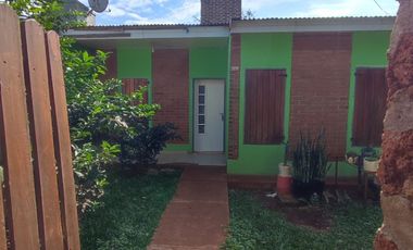 ALQUILER CASA 2 DORMI Z/JAURETCHE Y AV.QUARANTA BÂ° 20 VIVIENDAS