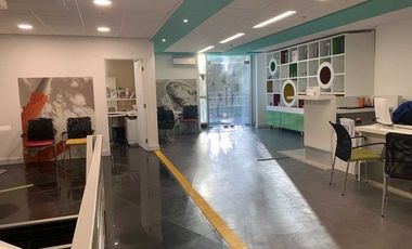 Local comercial en arriendo en LAS CONDES