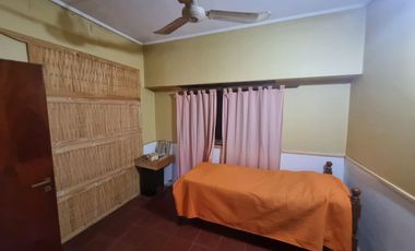 VENTA PH 3 AMB AL FRENTE 2 LOCALES PATIO, LANUS