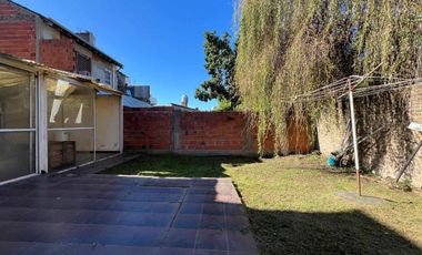 CASA 3 AMBIENTES VENTA EN LONGCHAMPS APTO CREDITO